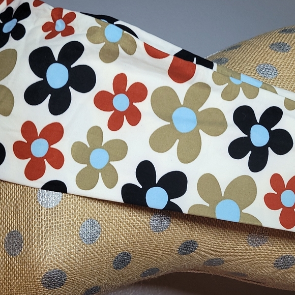 NWT Buttery Soft Leggings - Picture 2 of 2